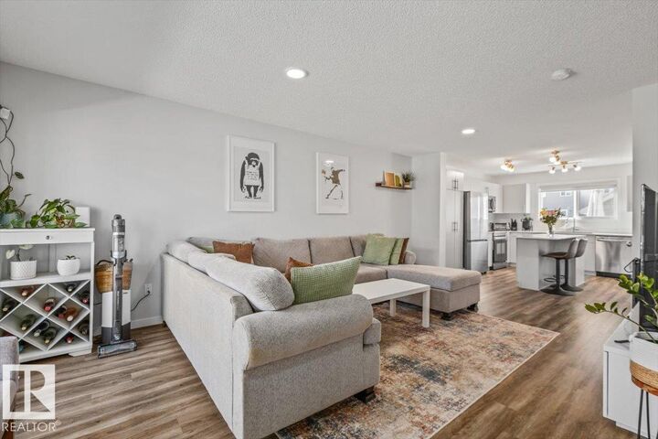 Property Photo: 6259 176 Avenue NW AB T5Y 4E5