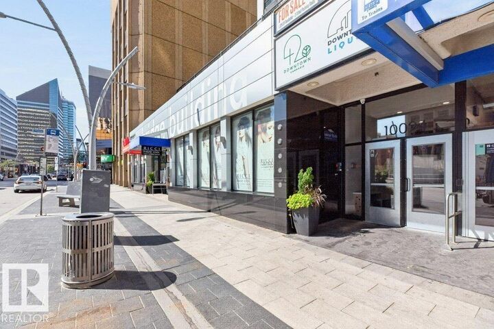 Property Photo:  10024 Jasper Avenue NW 1609  AB T5J 1R9 