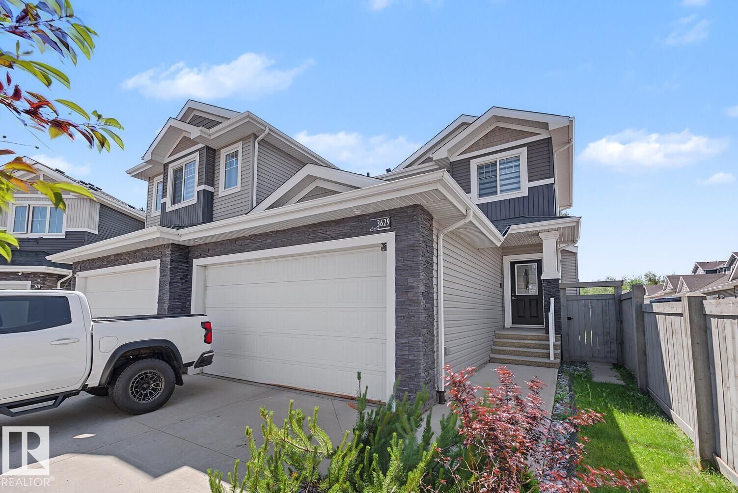 Property Photo:  3629 Hummingbird Way NW  AB T5S 0K8 