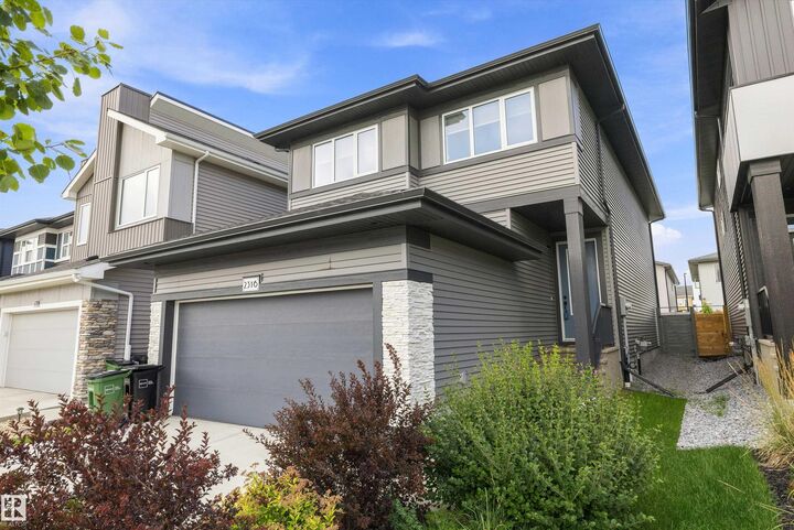 Property Photo: 2316 Kelly Circle Circle SW AB T6W 4K2