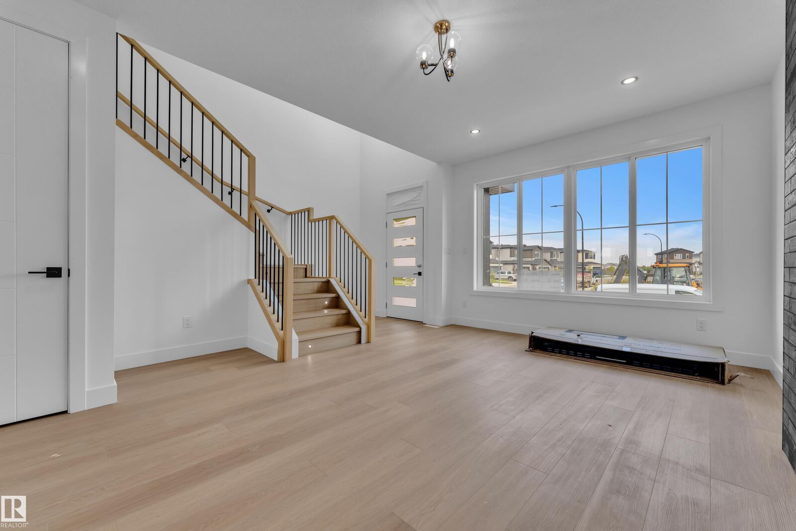 Property Photo: 512 Robinson Boulevard AB T9E 1P8