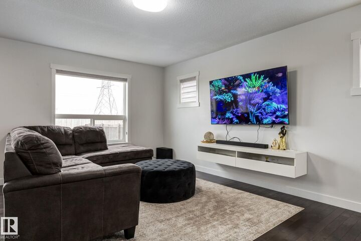 Property Photo: 5112 1A Avenue SW AB T6X 0X3