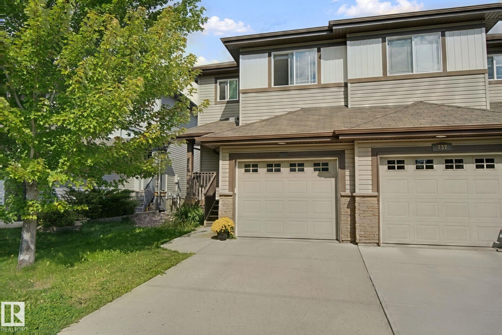 Property Photo: 735 176 Street SW AB T6W 2G8