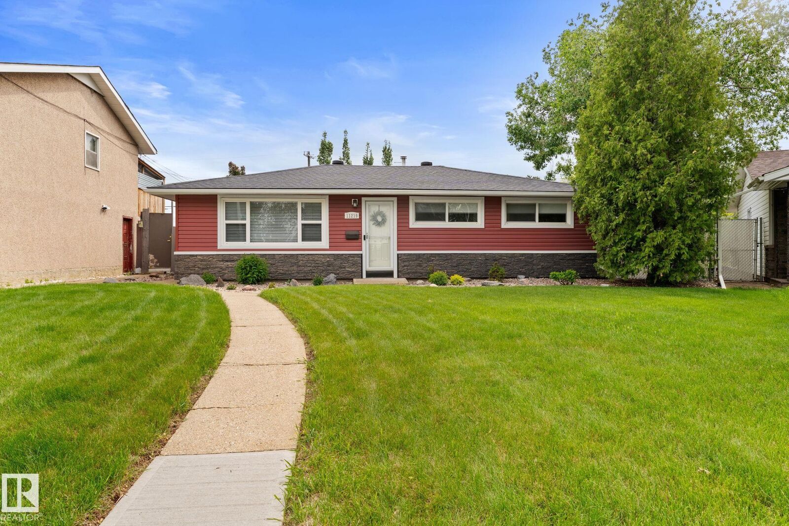 Property Photo:  11219 134A Avenue NW  AB T5E 1M4 