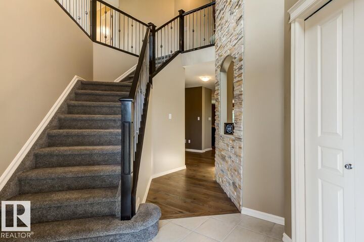 Property Photo:  854 Chahley Way NW  AB T6M 0C7 