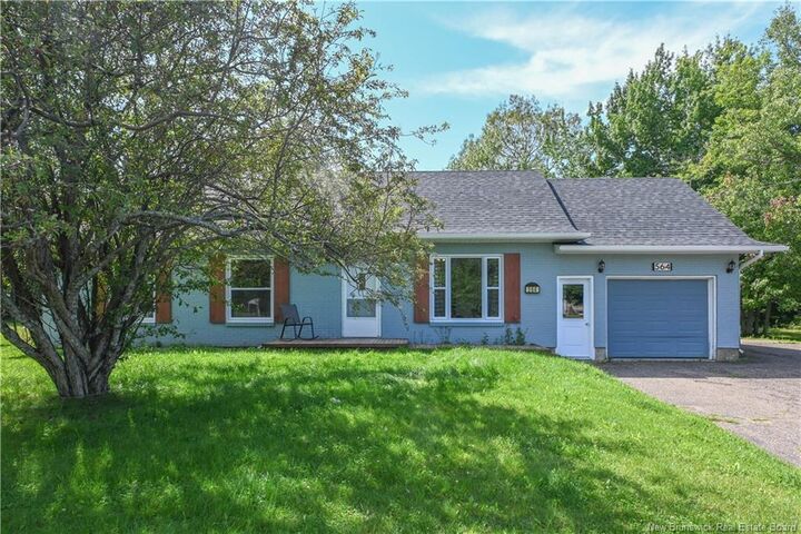 Property Photo:  564 Saint-Joseph Boulevard  NB E8N 2N1 