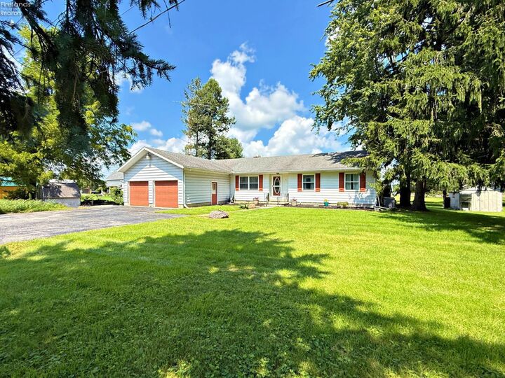 Property Photo: 5681 W Tiffin Street OH 44809