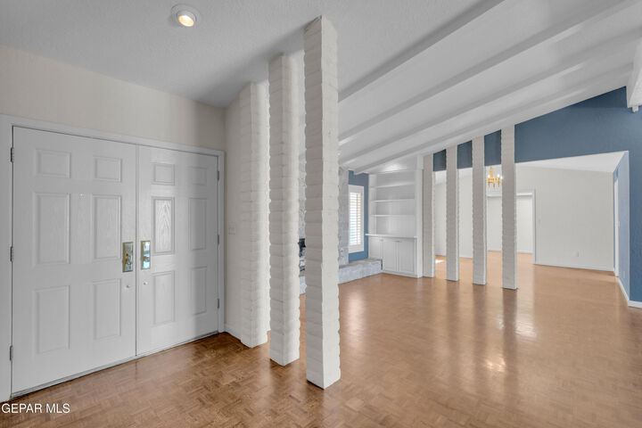 Property Photo: 913 Thunderbird Drive TX 79912