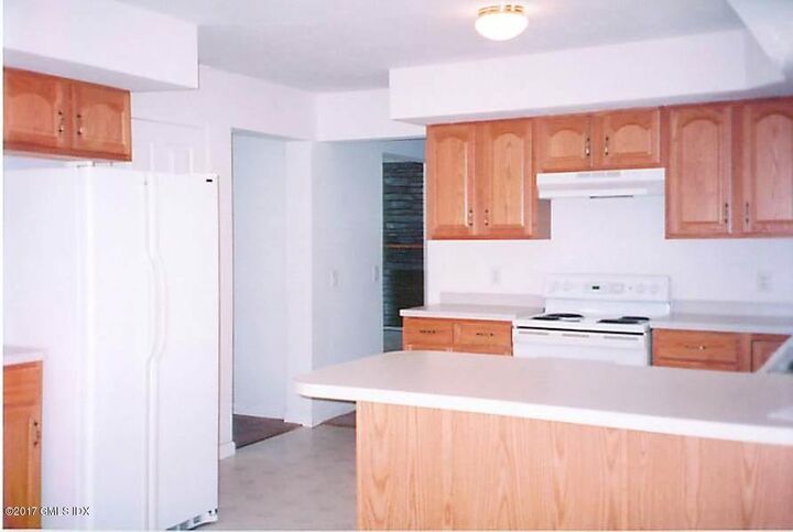 Property Photo:  12 Stuart Drive  CT 06870 
