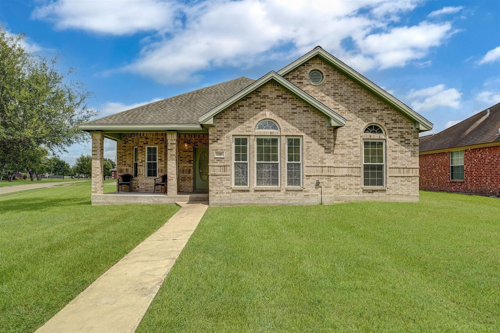 Property Photo: 131 Silverbell Circle TX 77566