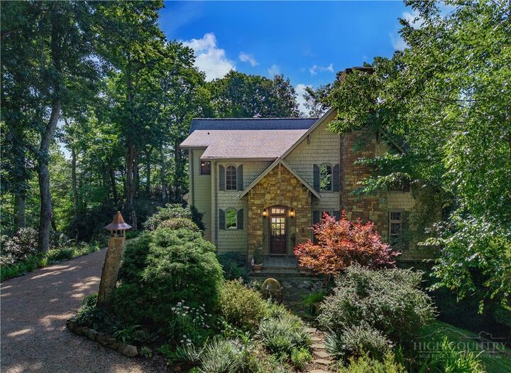 Property Photo:  558 Husky Mountain Road  NC 27278 