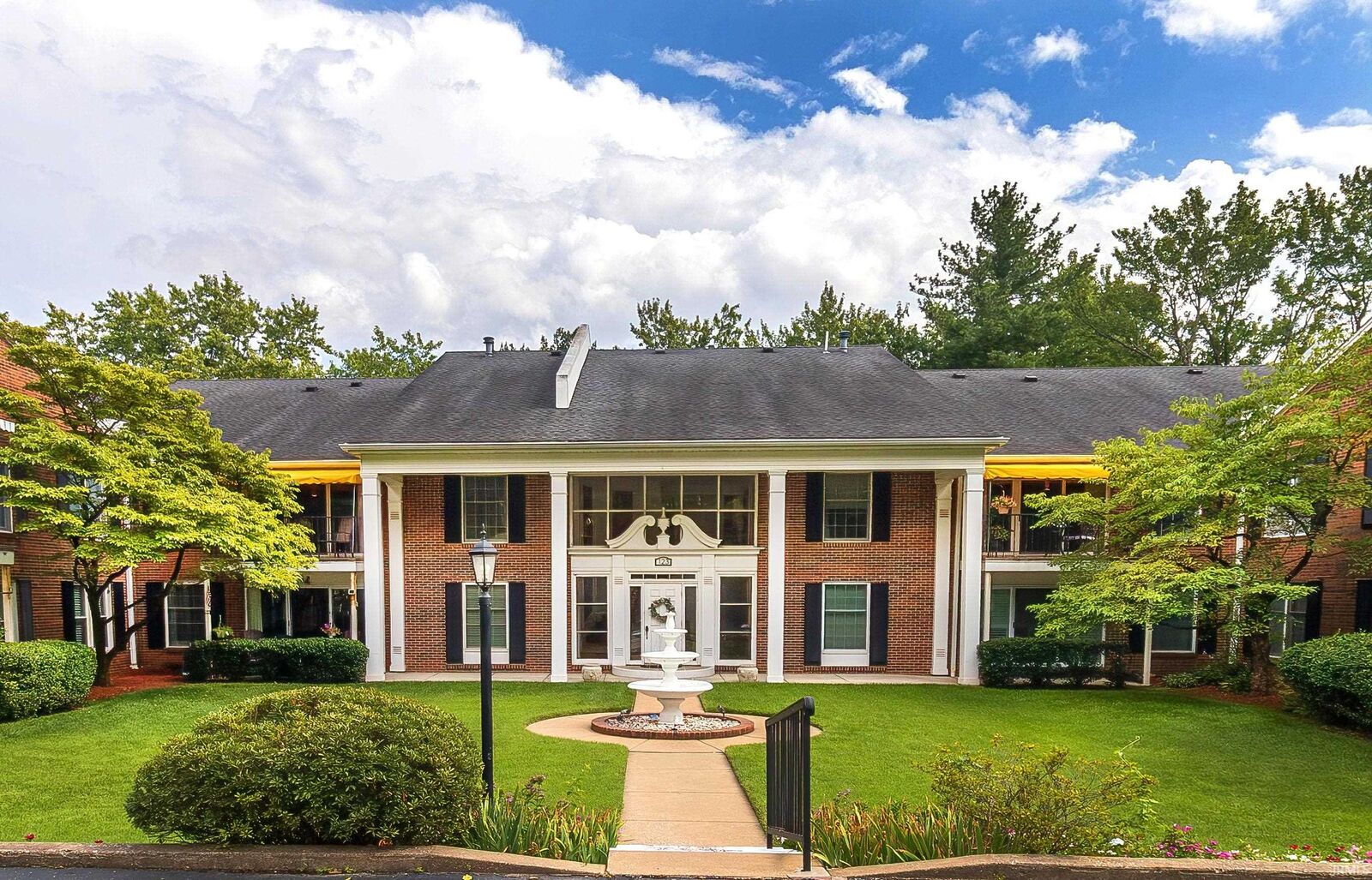 Property Photo:  104 Fernwood Place  IN 47711 