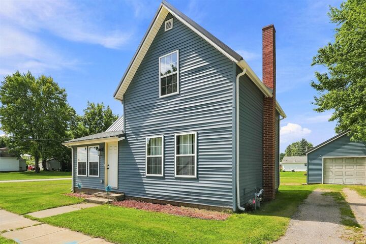 Property Photo:  712 N Cavin Street  IN 46767 