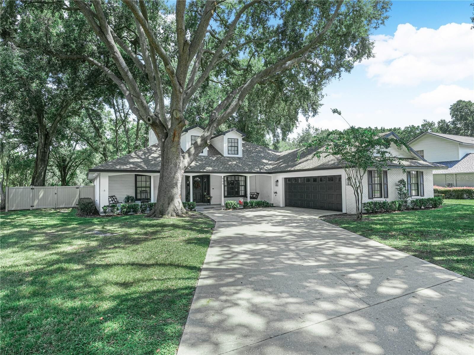 Property Photo: 904 Hardy Way FL 33823