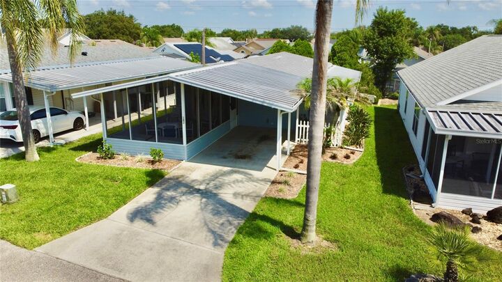 Property Photo: 50989 Highway 27 182 FL 33897