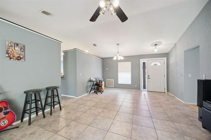 Property Photo:  3706 Valencia Grove Lane  FL 32817 