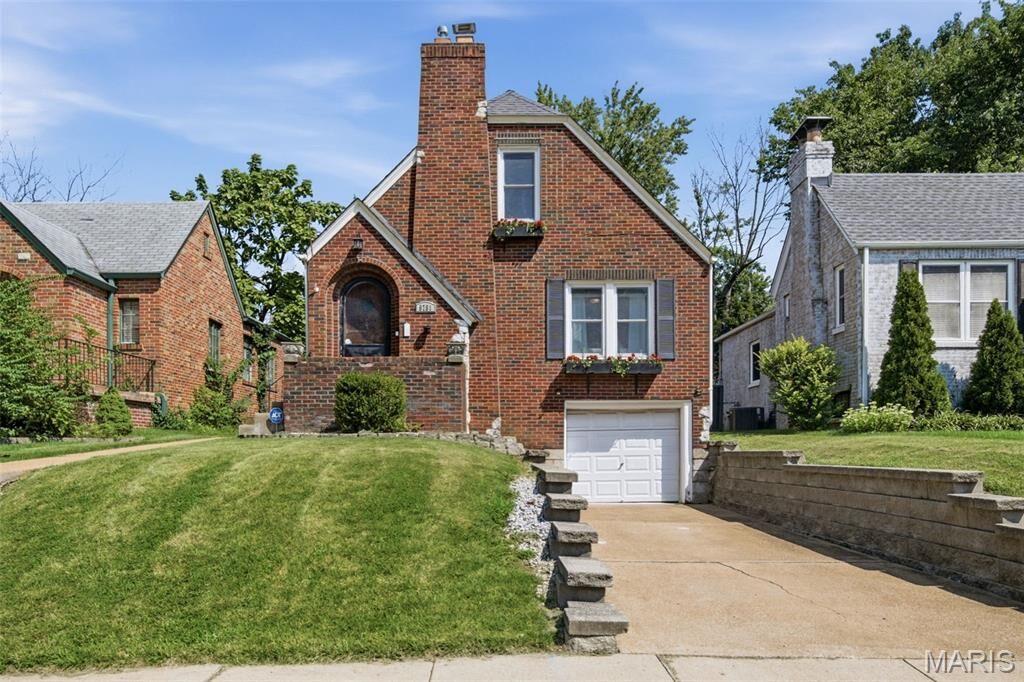Property Photo:  8781 Bridgeport Avenue  MO 63144 