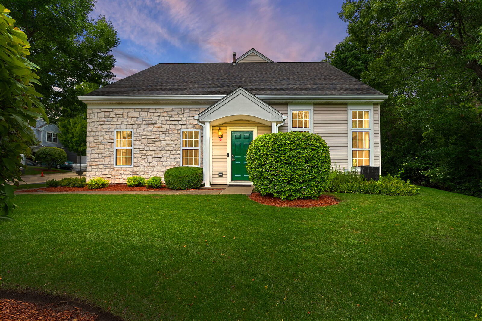 Property Photo:  246 Rainier Way  IL 60020 