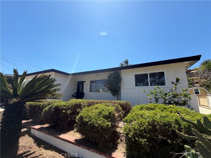 Property Photo:  2204 Calle Tortuosa  CA 92139 