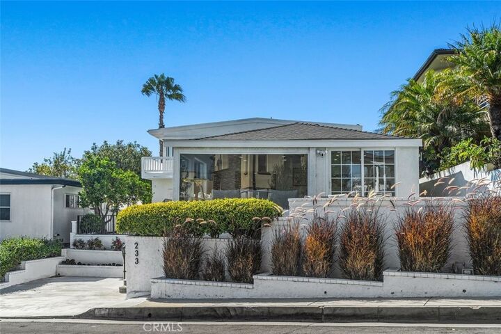 Property Photo:  233 Santa Ana  CA 92663 