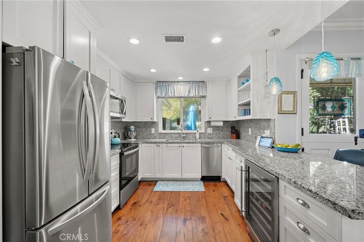 Property Photo:  471 Calle Cadiz H  CA 92637 
