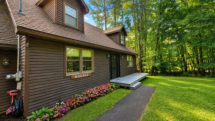 Property Photo:  9 Pine Grove Avenue  ME 04401 