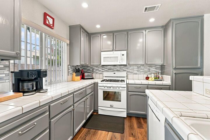 Property Photo: 1415 Tradewind Drive CA 95991