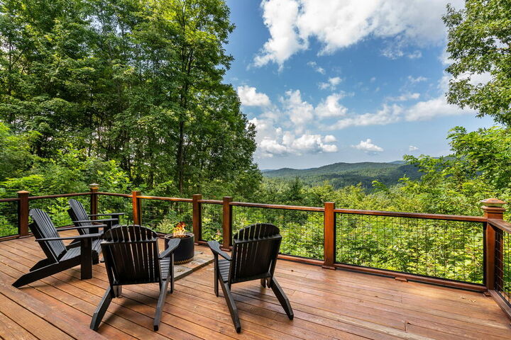 Property Photo: 11 Amy Creek GA 30540