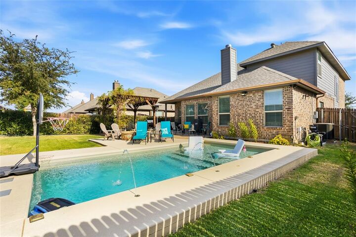 Property Photo: 6016 Dunnlevy Drive TX 76179