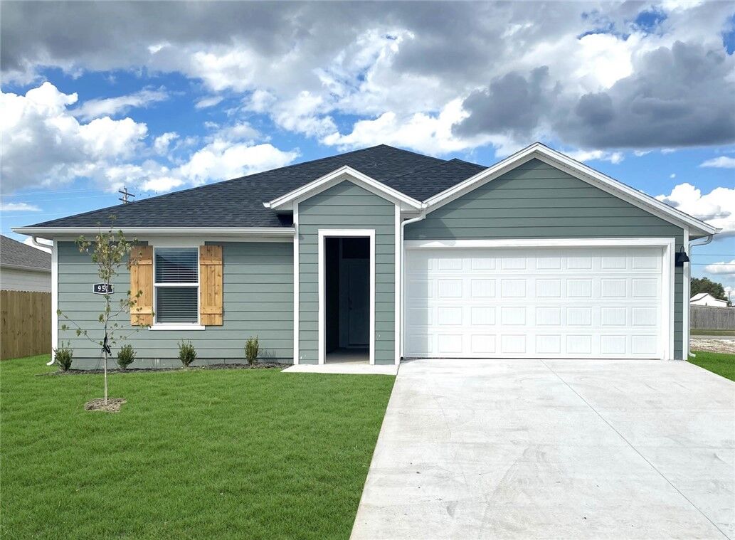Property Photo: 570 Riggs Street AR 72753