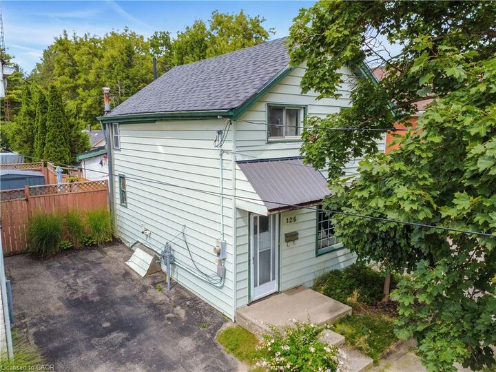 Property Photo:  126 Cayuga Street  ON N3S 1X4 