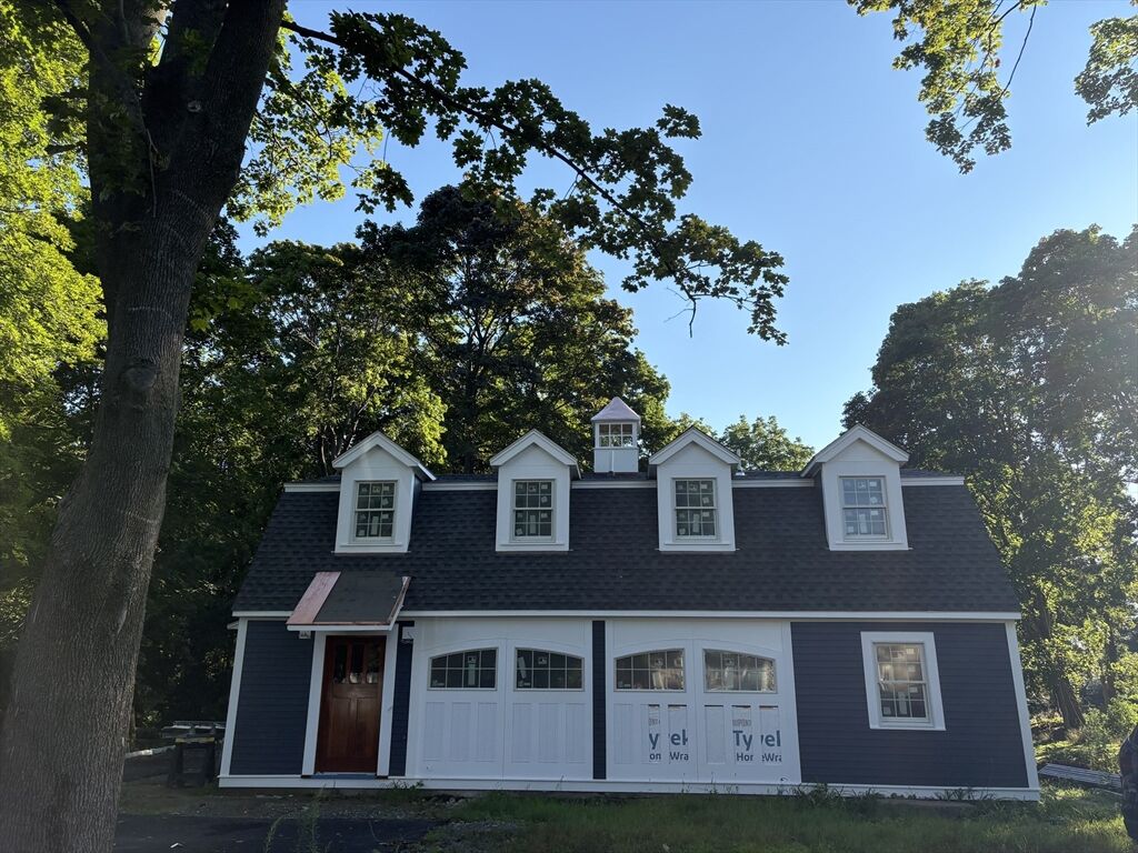 Property Photo:  350 High B  MA 01950 