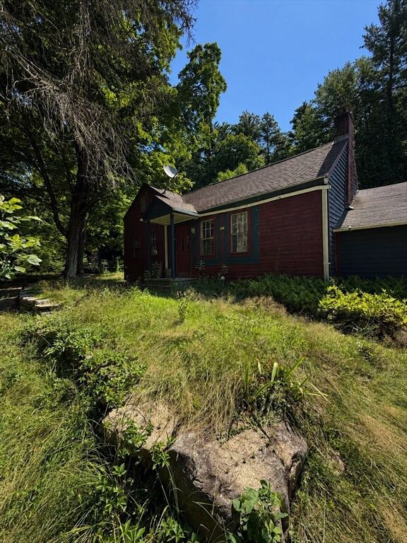 Property Photo:  62 E Chestnut Hill Rd  MA 01351 