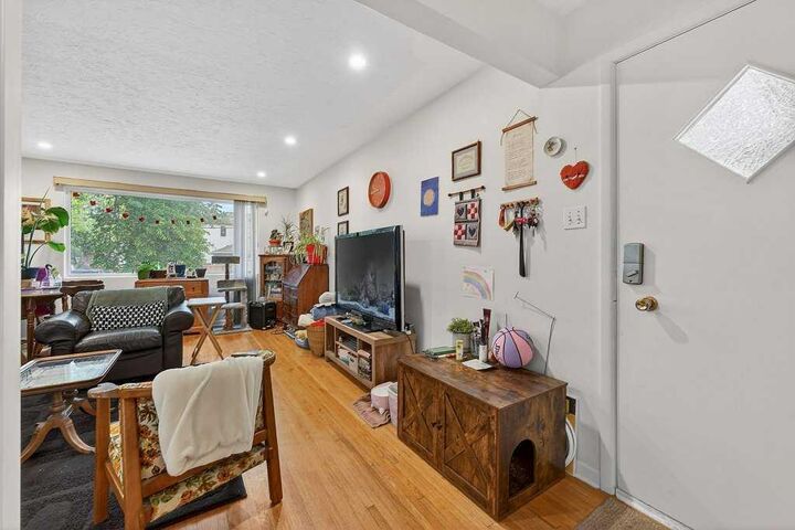 Property Photo: A&B, 319 37 Street SW A&Ampb AB T3C 1R5