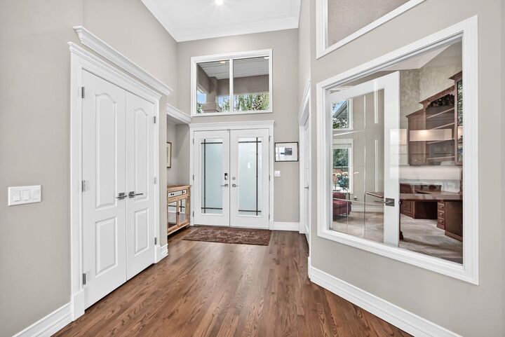 Property Photo: 148 Scenic Ridge Crescent NW AB T3L 1V3