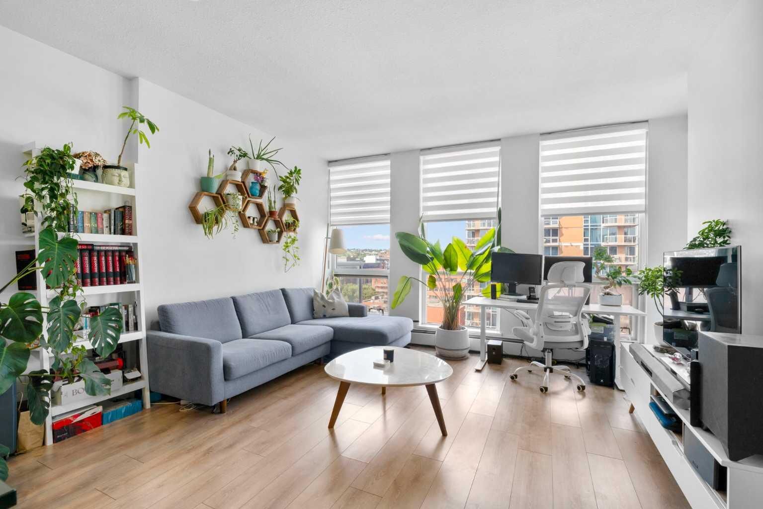Property Photo: 1500 7 Street SW 905 AB T2R 1A7