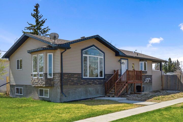 4730 52 Street — photo 1
