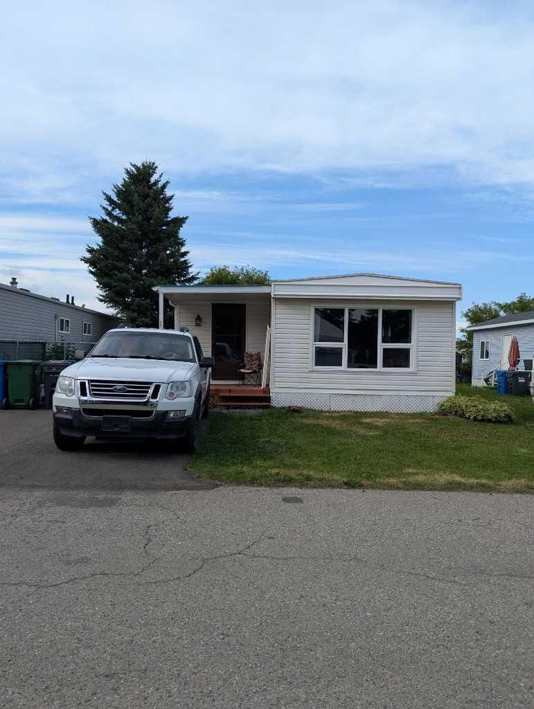 Property Photo: 5344 76 Street 148 AB T4P 2A6