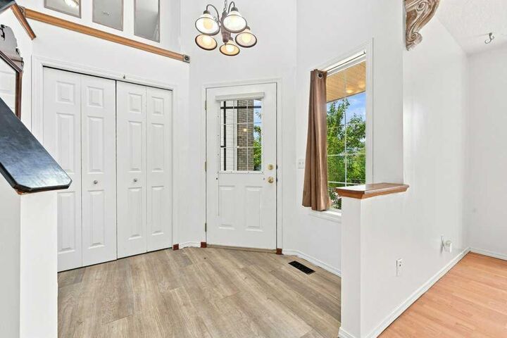 Property Photo:  100 Coventry Road NE  AB T3K 5T4 