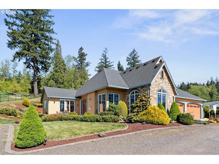 Property Photo:  204 Powder Hill Dr  WA 98625 