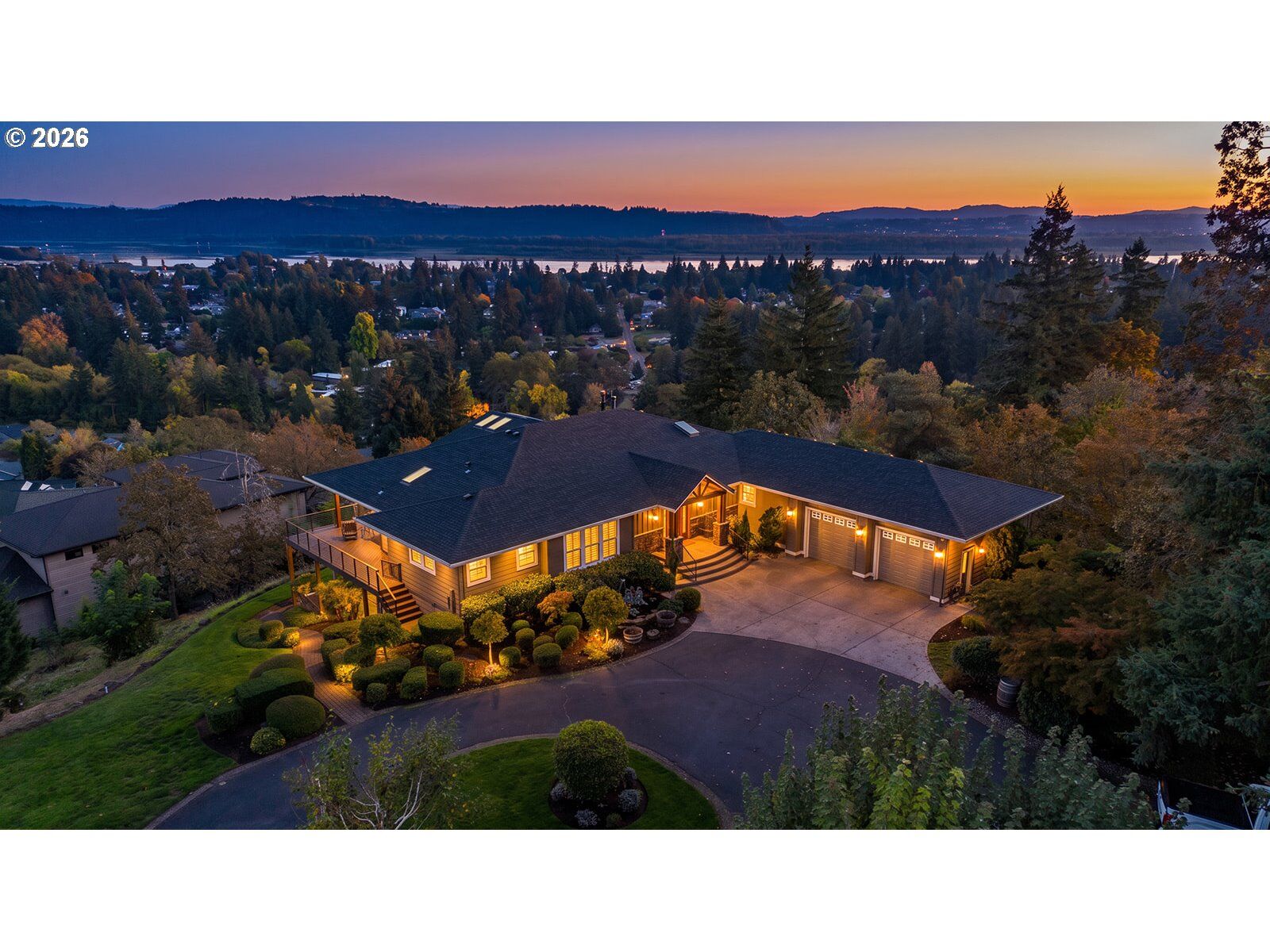 Property Photo:  1929 N 10th St  WA 98671 