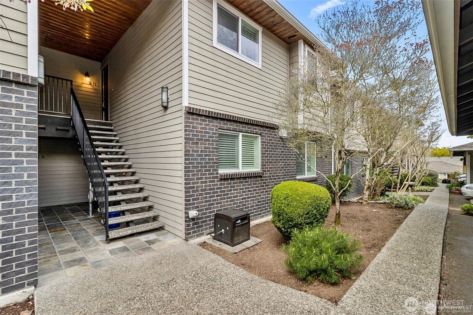 Property Photo: 629 Kirkland Way B11 WA 98033