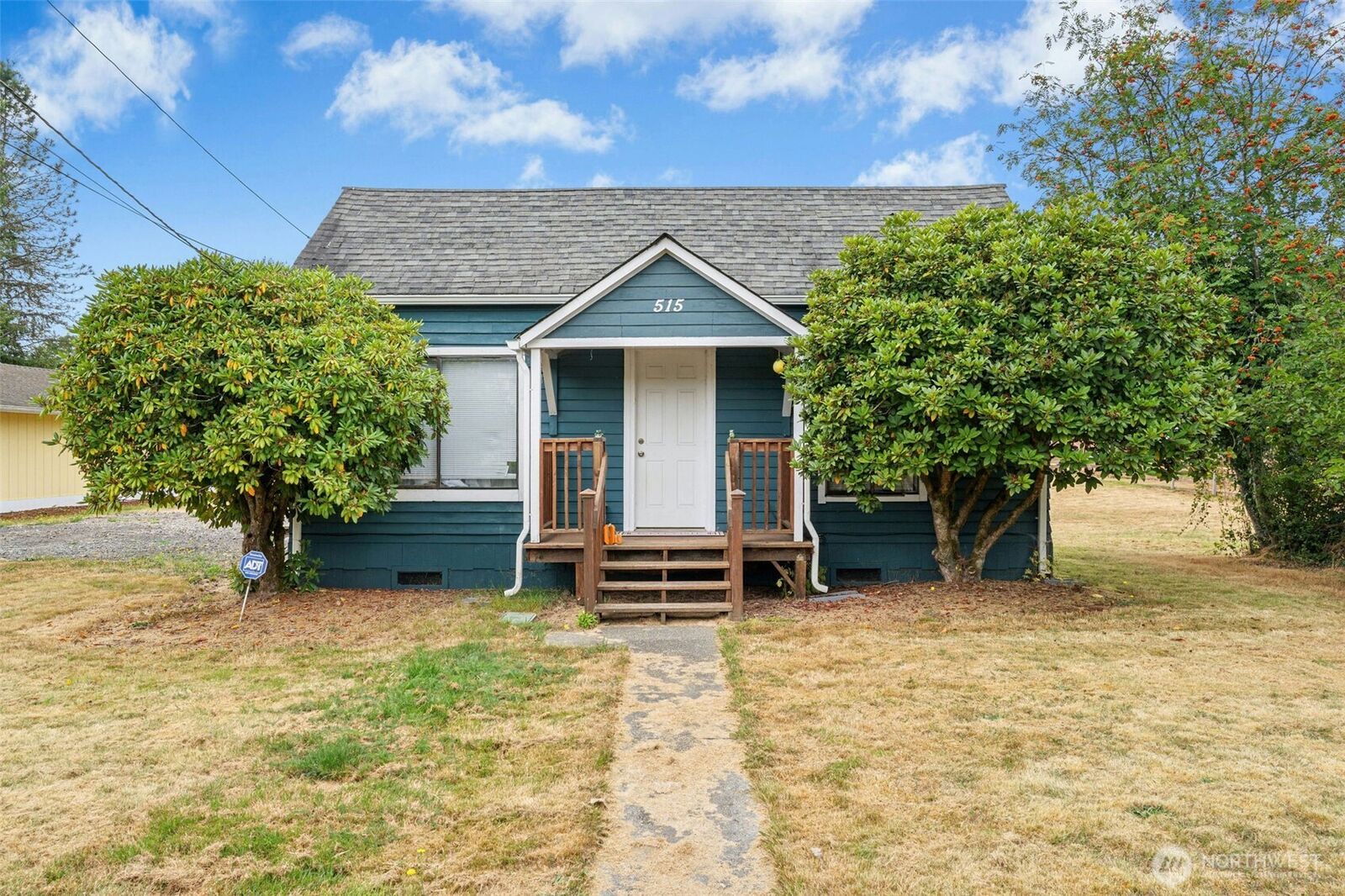 Property Photo:  515  1st Street  WA 98294 