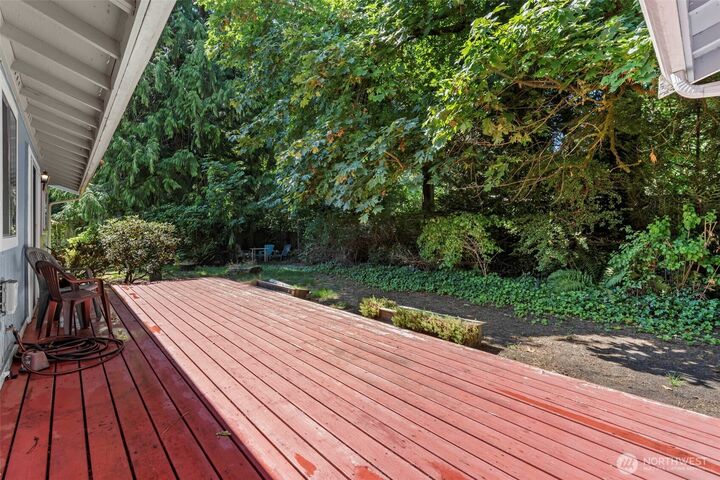 Property Photo:  5444  21st Court NE  WA 98516 