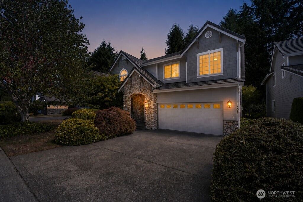 Property Photo:  3706  Kinsale Lane SE  WA 98501 