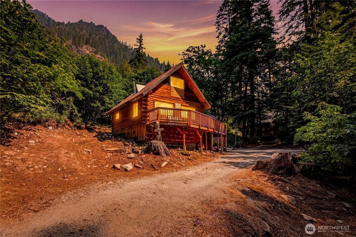 Property Photo:  17800 N Shore Dr.  WA 98826 