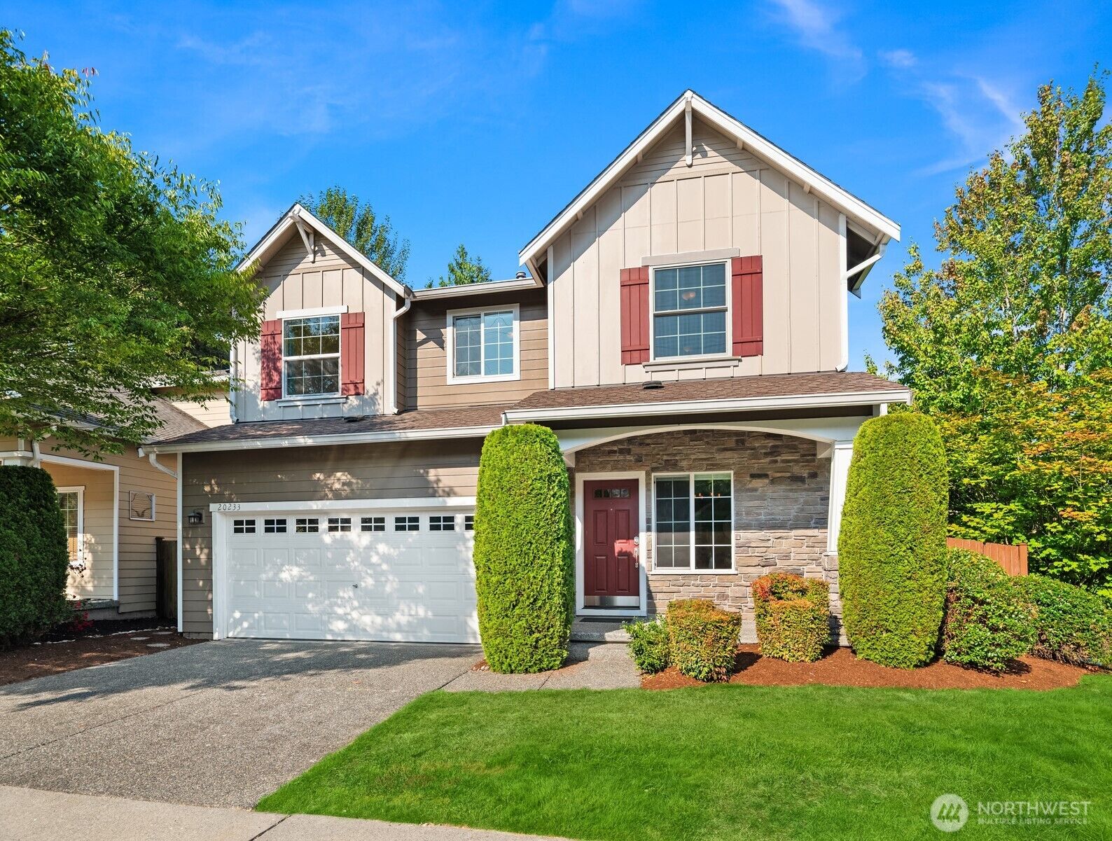Property Photo: 20233 124th Avenue NE WA 98011