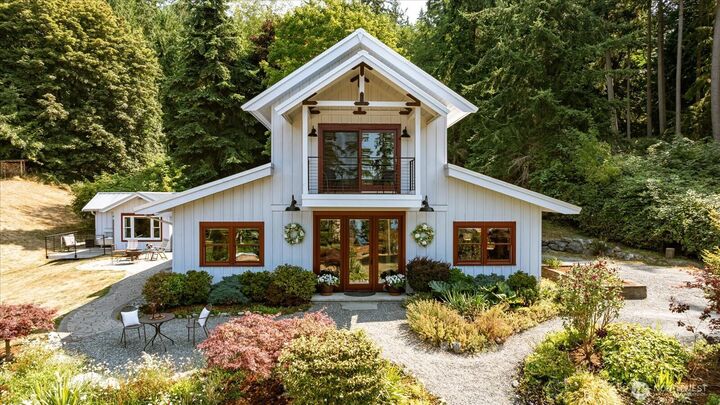 Property Photo:  8015  Cultus Bay Road  WA 98236 