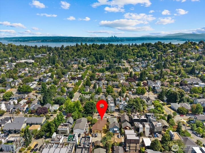 Property Photo: 125 27th Avenue E WA 98112