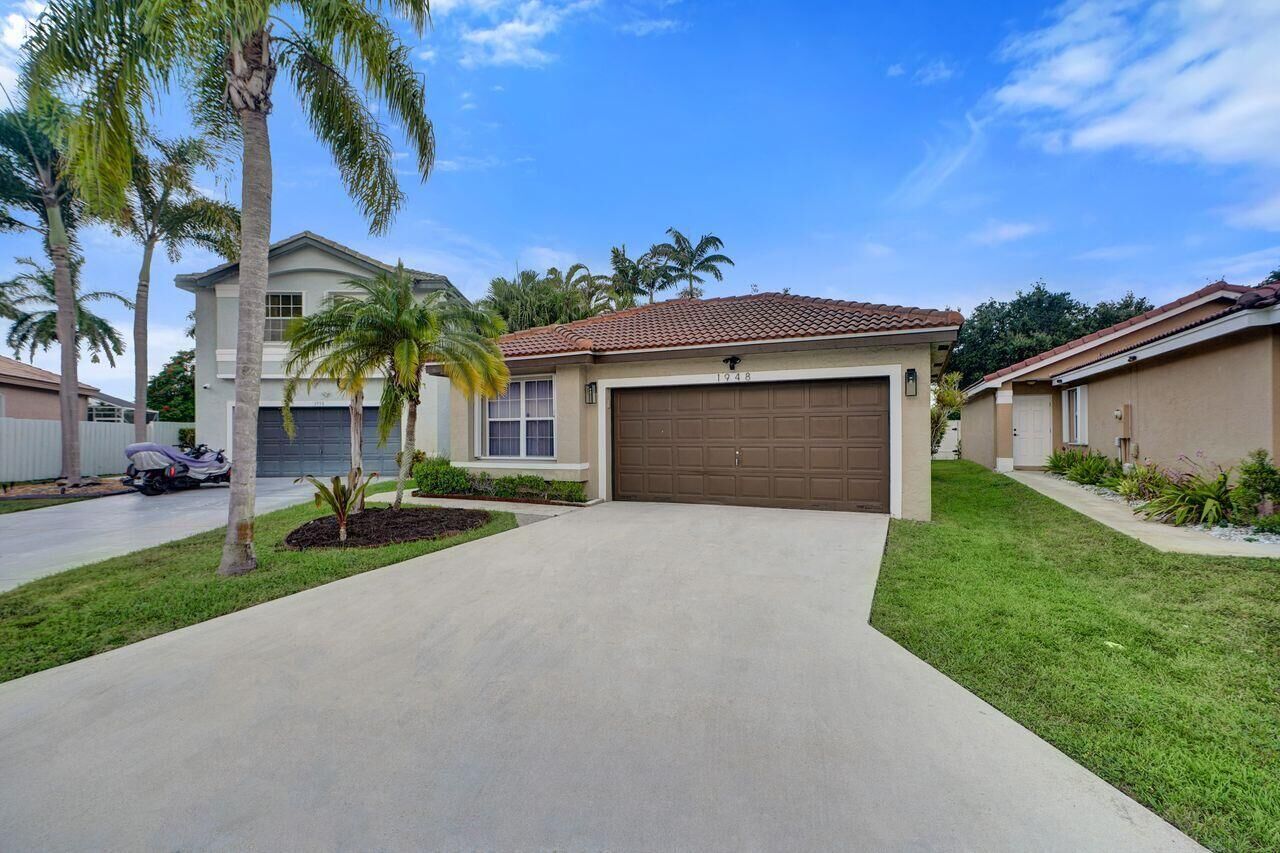 Property Photo: 1948 SW 177th Avenue FL 33029
